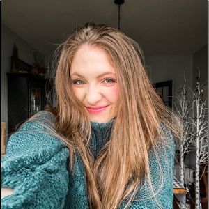 Meet your Posher, Maia